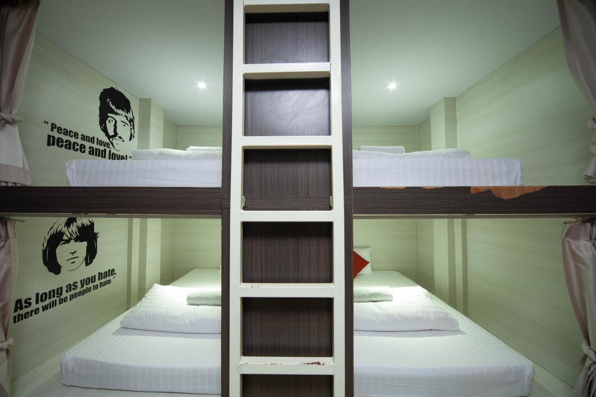 Sleep Walker Poshtel Hostel Чиангмай Екстериор снимка