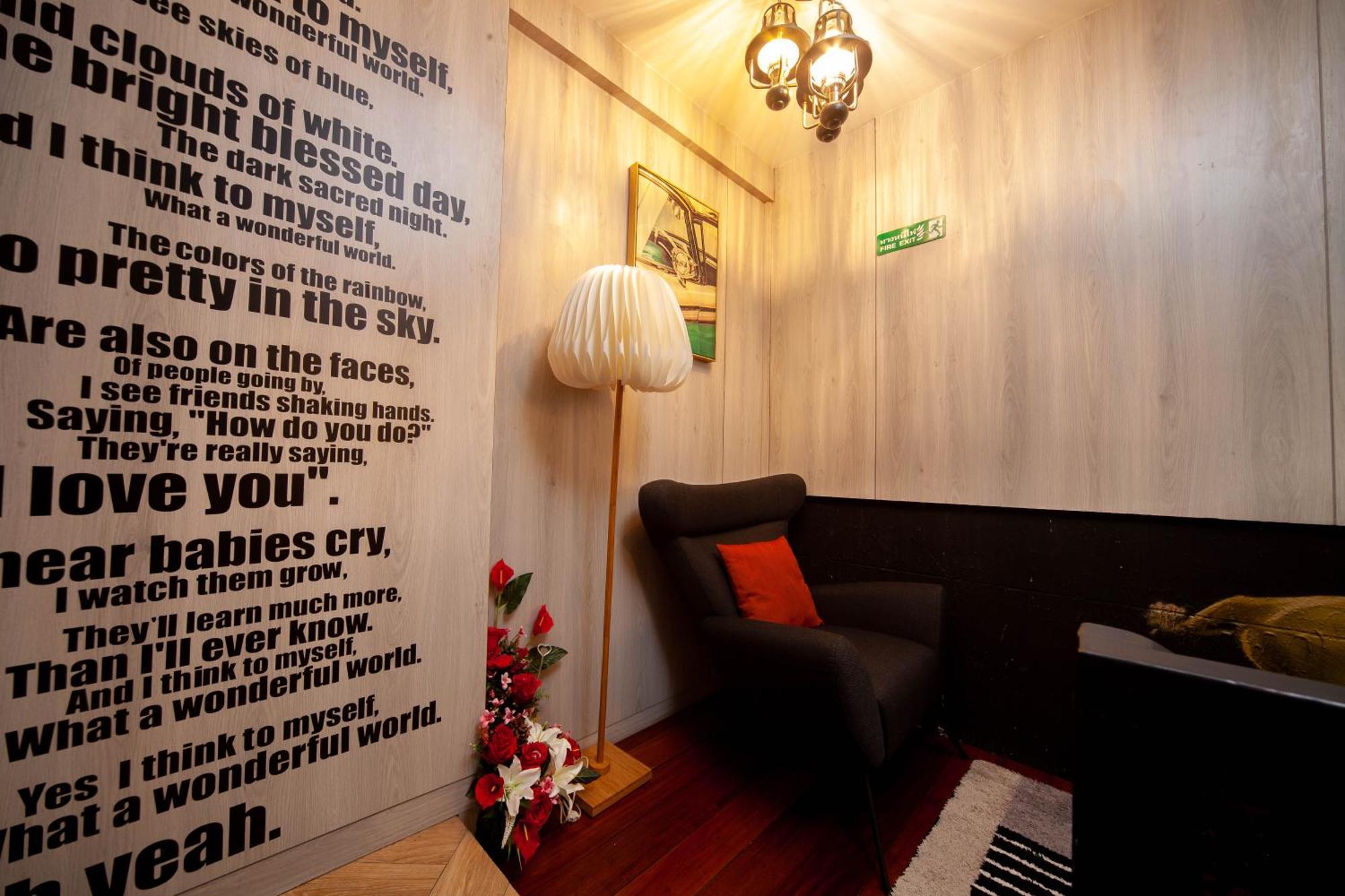 Sleep Walker Poshtel Hostel Чиангмай Екстериор снимка